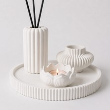 Karra Art El Yapımı Dekoratif Tepsi, Lotus Mumluk, Dalga Desenli Oda Kokusu Şişesi ve Mumluk 4’lü Set