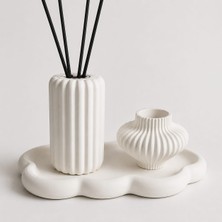 Karra Art El Yapımı Dekoratif Dalgalı Tepsi, Dekoratif Mumluk ve Bambu Oda Kokusu Şişesi 3’lü Set