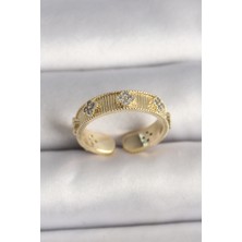 Arzino Pirinç Gold Renk Zirkon Taşlı Yonca Işlemeli Ayarlanabilir Yüzük
