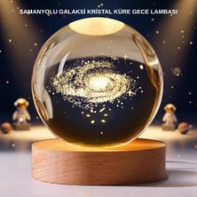 Samanyolu Desenli Kristal Küre Ahşap Standlı Gün Işığı LED Masa Lambası - 5823-3265