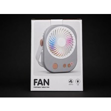 Aksu Mini Şarjlı Masaüstü Fan – Rgb Işıklı ve Ayaklı Tasarım Çantada Taşımaya Uygun (Karma Renk)