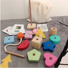 Moontime Alaçatı Montessori Ahşap Oyuncak - Giz Torbası ve Ip Geçir Geometrik Şekiller Ikili Eğitici Kartlı Oyunu