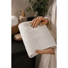 Universal El Yüz Havlusu 50X90 cm %100 Pamuk Kısmi Kadife  Quadro Krem