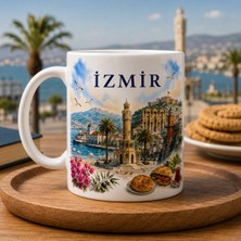 Mergen Craft & Studio Izmir Temalı Baskılı Porselen Kupa | Konak Saat Kulesi, Kordon, Efes Antik Kenti, Kemeraltı Çarşısı ve Kadifekale Manzaralı Koleksiyonluk Kahve ve Çay Kupası | Özel Tasarım Kupa Bardak
