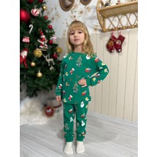 Çocuk Yeni Yıl Temalı Pijama Takımı Yeşil
