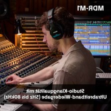 Esranın Dünyası Sony Mdr-M1 Studio Kapalı Arka Kulaklık - Kablolu, Ultra Geniş Bant Oynatma (5Hz-80kHz), Stüdyo Kaydı ve Karıştırma Için Ideal, Hafif Tasarım (216G), 2 Çıkarılabilir Kablo Içerir, Siyah