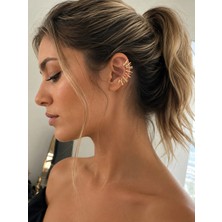 Lovecharm Gold Renk Taşlı Modern Ear Cuff – Zarif ve Şık Kulak Aksesuarı