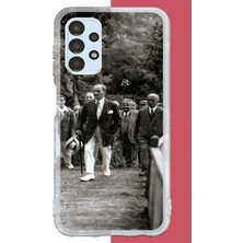 Aksesuarist Samsung Galaxy A13 Uyumlu Atatürk Yürüyüşte Baskılı Silikon Kılıf