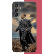 Aksesuarist Samsung Galaxy M15 Uyumlu Atatürk Gri Takım Elbiseli Baskılı Silikon Kılıf