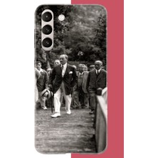Aksesuarist Samsung Galaxy S21 Uyumlu Atatürk Yürüyüşte Baskılı Silikon Kılıf