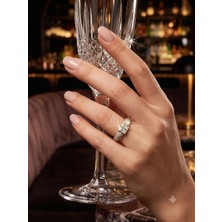 Xuping Jewelry Xuping Baget Kesim Merkezli Zirkon Taşlı Altın Kaplama Kadın Yüzük - 7 Numara