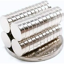 By Manyetik 200 Adet 7 x 1,5 mm Yuvarlak Güçlü Neodyum Mıknatıs Çap 7 mm Kalınlık 1,5 mm