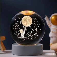 Cam Hologram LED Işıklı Küre, Sevgiliye ve Doğum Gününe Özel Hediyelik Dekoratif Kristal Küre, Rgb Lamba (Astronot Ay)