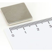 By Manyetik 10 Adet 20 x 20 x 2 mm Dikdörtgen Neodyum Mıknatıs Boy 20 mm En 20 mm Kl. 2 mm