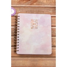 16,5x20 cm Pembe Sert Kapak Noktalı Tarihsiz Spiralli Not Okul Defteri