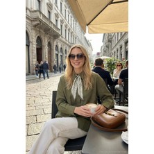 Lela Relaxed Fit Fular Detaylı Klasik Yaka Göğüs Cepli Gömlek Bayan Gömlek 6925427