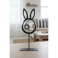 Bafidica Tavşan Kulağı Güneş Ay Figürlü Siyah Metal Masaüstü Heykel Dekoratif Obje Yükseklik: 18 cm
