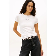 Tommy Jeans Kadın Tişört DW0DW21841