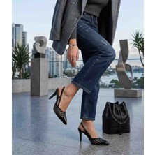 Frosty Shoes Stiletto