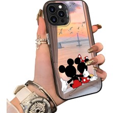 HONTINGA iPhone 14 Pro Max ile Uyumlu Kılıf Silikon Kenar Sert Arka Kamera Koruyucu Basitlik Anti Düşme Kamera Sevgili Çift Kılıf Mickey Kılıf Desen Couple Telefon Kılıfı K1-1781