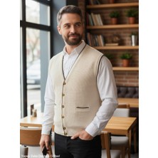 Kamalı Erkek Krem V Yaka Triko Düğmeli Cepli Çizgi Desenli Regular Fit Tüylenmeyen Örgü Yelek