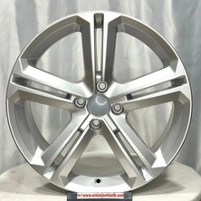 4 100 17 7.5 ET35 CH67.1 Sılver Gloss Mallory Jant