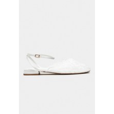 Nişantaşı Shoes Tracy Beyaz Dantel Detay Arka Bantlı Tokalı Kadın Babet Sandalet