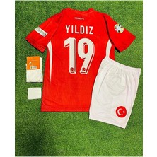 Gladsome Türkiye Kenan Yıldız Kırmızı Çocuk Forması 4'lü Set (Euro 2024 Patch)