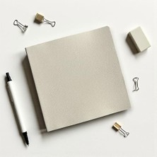 Die Grup Fark Tanıtım Defter, Çizgisiz Not Defteri – Pu Deri Not Defteri – 16,5X16,5 Cm, 96 Yaprak (192 Sayfa), 90 gr Ivory Kağıt, Esnek Kapak, Ofis ve Kırtasiye (Kırık Beyaz)