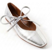 Yula Fashion Shoes Mia Kadın Kapalı Bağcıklı Şık Babet- Gümüş