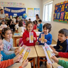 Atölye Mila 10'lu Okuluna Hoş Geldin Temalı Kalın Kurşun Kalem, Balon Hediye Seti Konsept Hediyelik