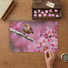 Punto Dizayn Pembe Bahar Çiçekleri ve Papağangaga  Tasarımı 240 Parça Ahşap Puzzle Ahşap Kutuda MPY60186