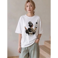 Kozz Style  Beyaz Dramatic Baskı %100 Organik Pamuk Relaxed Fit Yuvarlak Yaka Tişört