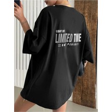 Kozz Style   Siyah Limited Time Baskı %100 Organik Pamuk Relaxed Fit Yuvarlak Yaka Tişört