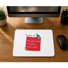 Mor Mürekkep Kendime Not Her Güçlü Kadının Arkasında Kendisi Vardır Kelebekli Kırmızı - Baskılı Mouse Pad