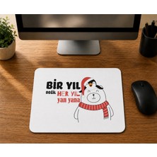 Mor Mürekkep Bir Yıl Değil Her Yıl Yan Yana Penguen - Baskılı Mouse Pad