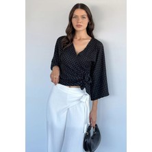 Gülseli Kadın Kruvaze Yaka Puantiyeli Bluz P-00022594