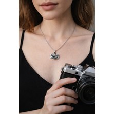 Yağmur Kadın  Unisex Kolye Fotoğrafçı Fotoğraf Makinesi Kolyesi Aksesuar Takı Hediyelik Arkadaş Doğumgünü Sevgili Hediye Fotoğrafçı Kolyesi