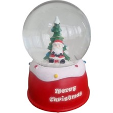 St. Morritz Yılbaşı Çam Ağacının Önüne Oturan Noel Baba Işıklı Müzikli Püskürtmeli Cam Kar Küresi