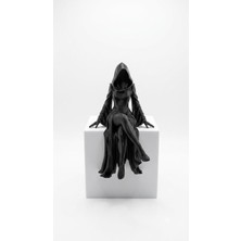 Hooded Reaper Woman Dekoratif Figür, Kapüşonlu Siyah Gizemli 3D Biblo, 12 cm