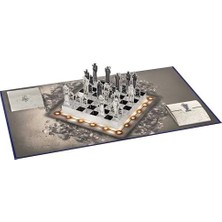 TeknoKapsül Potter: The Pop-Up Wizard Chess Set