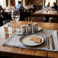 TeknoKapsül Paslanmaz Çelik Tuzluk Biberlik ve Kürdanlık Seti – Tepsili 3’lü Masa Üstü Baharatlık Seti – Restoran, Kafe ve Ev Kullanımı Için Modern Baharat Organizeri