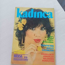 Eylül 1980 Tarihli Kadınca Dergisi. Içeriğinde Patronlu Modeller, Moda Kış Koleksiyonu, Son Zamanların Boşanma Salgını,