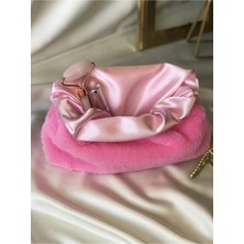 St. Morritz Şeker Pembe Peluş Makyaj ve Bakım Çantası
