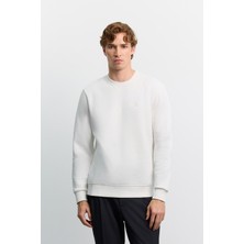 AVVA Erkek Beyaz Bisiklet Yaka 3 İplik Şardonlu -4 Dereceye Dayanıklı Regular Fit Sweatshirt A62Y1291