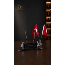 Kişiye Özel Türk Bayraklı Kristal Masa Isimliği ve Çift Kalemli Prestij Ofis Seti