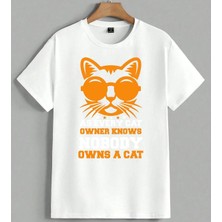 Kedi Gozluk Owner Knows Unisex Oversize Tişört Beyaz