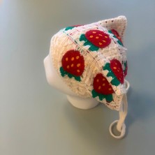 Dereff Kırmızı Çilekli Örgü Bandana