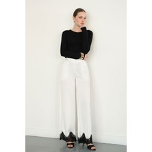 Very Moda Paçası Dantelli Saten Pantolon | D2969