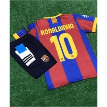 Barcelona 2011/12 Sezonu Ronaldinho Çocuk Forması Şort Çorap 4'lü Set
